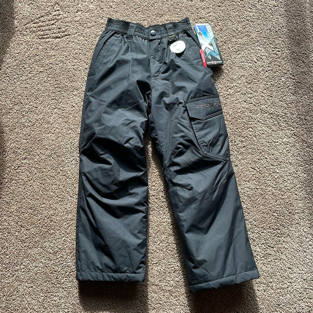 ❄️🎿🛷🏂NEW youth size small (7-8) black & gray snow pants